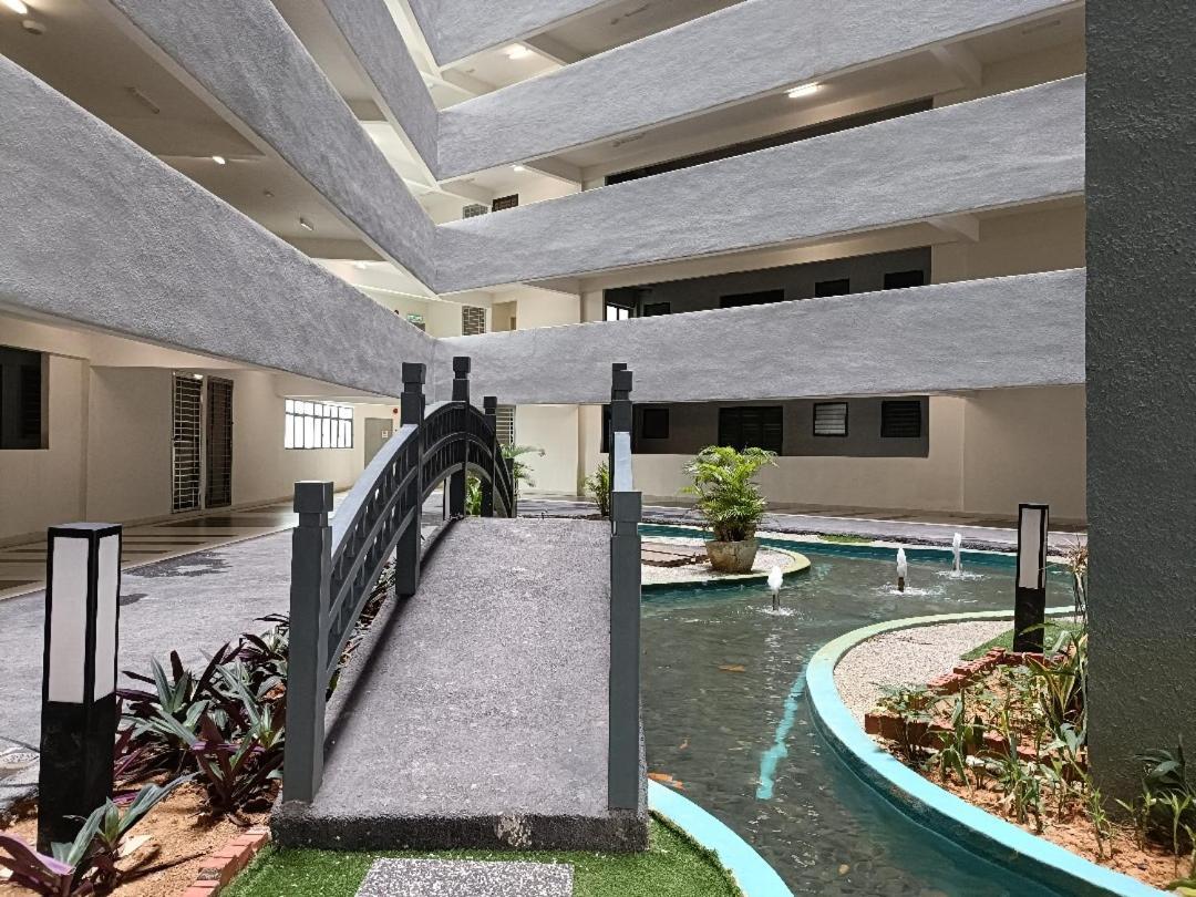 ジョホールバルArc Austin Hills Residensi By Antlerzoneアパートメント エクステリア 写真